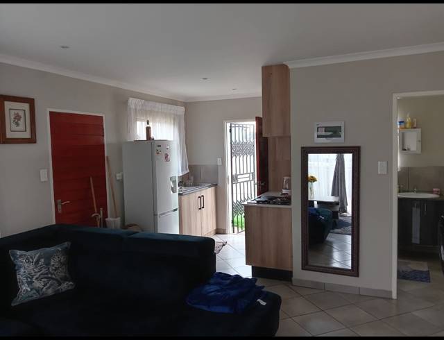 2 BEDROOM FREEHOLD FOR SALE IN DALVIEW